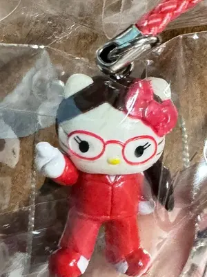 サンリオ マスコットチャーム（ハローキティ）ヒョウ柄 アベイル