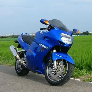 カドヤ ブラックホースレーシングチーム バイクウェア プロテクター