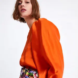 美品 VALENTINO ヴァレンティノ ノーカラージャケット シルク混 リボン 美品 VALENTINO ヴァレンティノ ノーカラージャケット シルク混 リボン