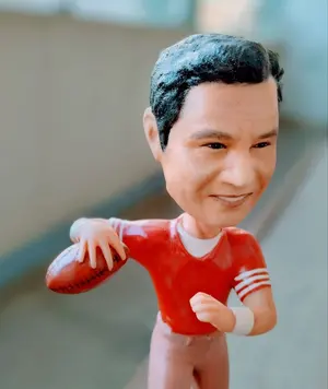 No Helmet)マクファーレンNFL マーク・ブルネル フィギュア - メルカリ