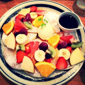 値下‼️B'z LIVE-GYM 2010 ギターピック - メルカリ