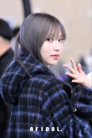 TWICE ミナ トレカ オフラインくじ 参加賞 popup サンリオ 8