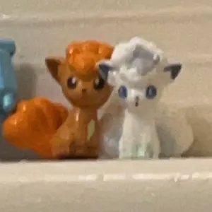 ポケモンずかん(図鑑)カード 金銀編 ブラッキー - メルカリ