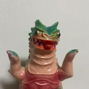 ゴロー450 Moon-Rocca（ GID.ver)マルサン 蓄光 ソフビ怪獣 - メルカリ