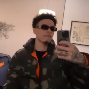 ち*い様 Needles ベロアパンツ M ブラウン - メルカリ