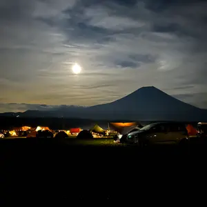 マイセン 柿右衛門様式 蓋付八角瓶 - メルカリ