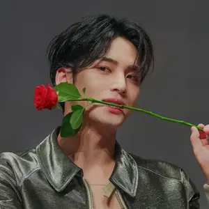 lesserafim 東京ドーム spaghetti トレカ セット - メルカリ