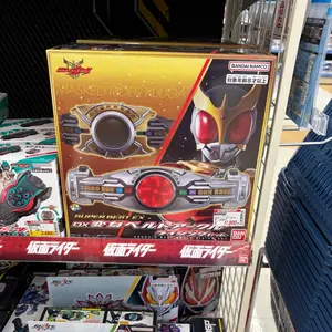 ミニ四駆 ホワイト/ブルー/レッド 食玩 マックスブレイカー - メルカリ