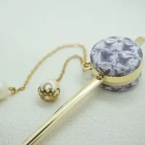 未使用 七宝花菱文様 唐織り 袋帯 正絹 白 金糸 白 緑 紫 ラメ 692