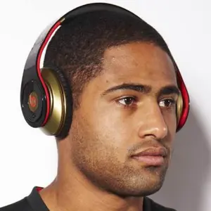 リバプール23-24カラバオカップ記念ユニフォーム　#4Van Dijk リバプール23-24カラバオカップ記念ユニフォーム #4Van Dijk - メルカリ