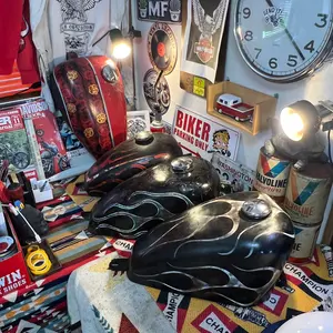 ハーレー ピーナッツタンク 新品エイジング塗装 詳しくはプロフィール