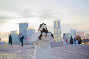 【全5点：直筆サイン入り本&生写真＆ポスター】まるぴNewフォトブックRose 全5点：直筆サイン入り本&生写真＆ポスター】まるぴNewフォト