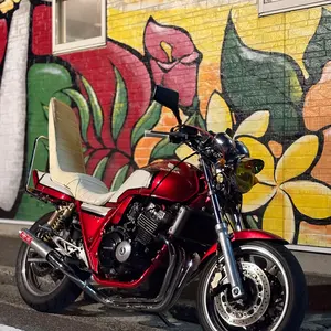 マグナ50、三段シート - メルカリ