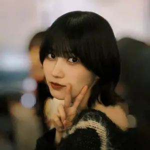 櫻坂46 稲熊ひな 生写真 四期生お披露目制服 中 直筆サイン - メルカリ