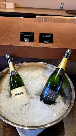 ヘタリア コマアクリルバッジ アニメイトカフェ6点 ヘタリア world☆stars アニカフェ コマ型アクリルバッジ 原作絵 中国