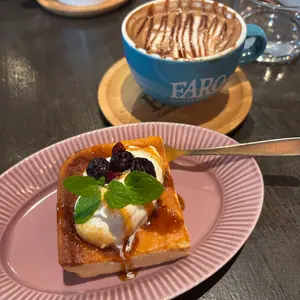猫の恩返し アクセサリーケース おさかなのクッキー箱 - メルカリ