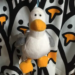 匿名配送　オルメル　ぬいぐるみ　Mサイズ　クリスマス　ディズニー　新品　タグ付 001.jpg