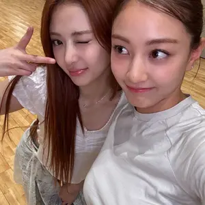 Twice READY TO BE オンラインくじ C賞 サイン入り Tシャツ - メルカリ