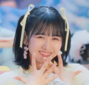 kan様専用 櫻坂46 守屋麗奈 2025 サンタ衣装 直筆サイン入り生写真
