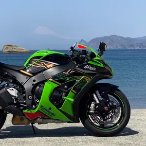 アライ バイク用ヘルメット ドミニク・エガーターサイン入り - メルカリ