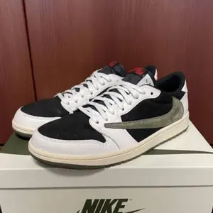 Gucci pon 様専用 Supreme Reflective Double - メルカリ
