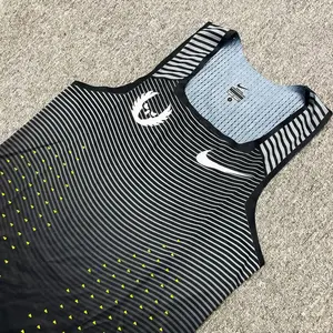 陸上用シャツ Li-ning marathon elite singlet 2025 Li-ning marathon elite singlet 2025 - メルカリ