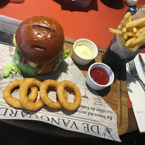 レディガガOPERA HAUS ZIP HOODIE M ベージュ - メルカリ