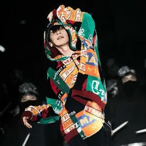 GUCCI ドナルドダック ペーパーウエイト - メルカリ