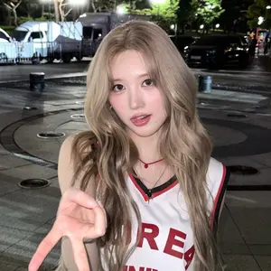 TWICEモモ　タンクトップユニフォーム　おまけ付き TWICEモモ タンクトップユニフォーム おまけ付き AsOn]JACE