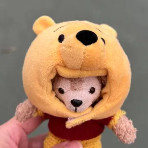 上海ディズニー ダッフィー シェリーメイ ぬいぐるみキーチェーン 2点