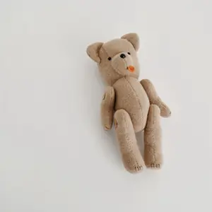 ②ミナペルホネン モーリー moorii サンキューベリーバッジ クリーム