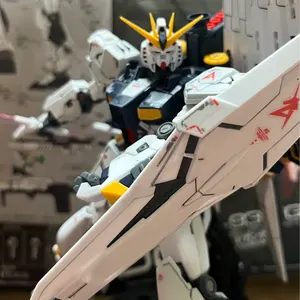 新品】クスィーガンダム クリアカラー 閃光のハサウェイ 劇場限定