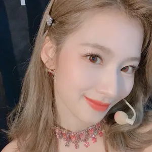 TWICE ツウィ コーセー「ヴィセ」のブランドミューズにTWICEのツウィ＆THE