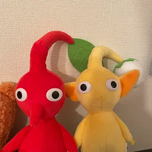 9/3まで値下げ！【新品】ピクミン花瓶&1番くじB賞タオルケット - メルカリ