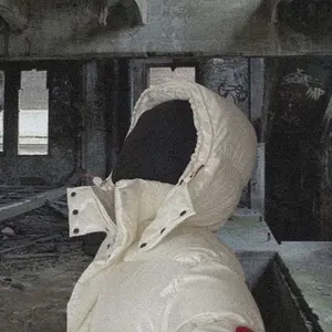 人気ラッパー着用】 seen better days 666 パーカー - メルカリ