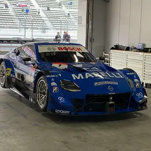 限定300台【spark】au TOM'S Supra 坪井選手フィギュア付 - メルカリ