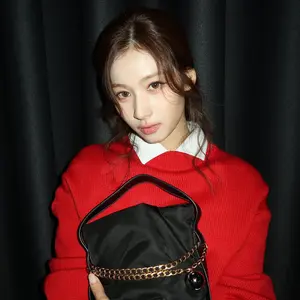 TWICE ツウィ 直筆サイン入りチェキ ENEMY - メルカリ