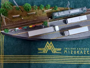 車載リアモニター 14インチ ドンキホーテ 情熱価格 カーモニ ミラー