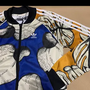 アディダスオリジナルス　ファーム　花柄 アディダスオリジナルス ファーム 花柄 WMNS) adidas The FARM