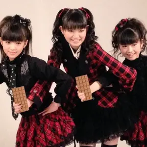 トレカ付き（中元すず香）「Fly To The Future」可憐Girl's Amazon.co.jp: トレカ付き（中元すず香 SU-METAL）初回限定盤