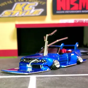 ホワイトセダン ミニカー カスタムホイール 13クラウン - メルカリ