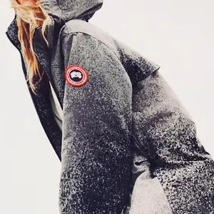 Ado よだか トラックジャケット大(XL) 缶バッジ3個セット新品付き