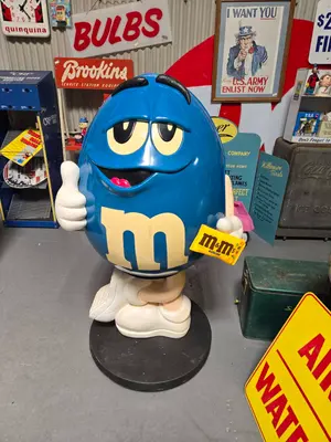 m&m's ミリタリー ジープ ディスペンサー 絶版品 - メルカリ