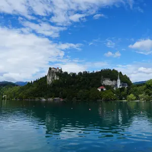 新品未使用 トゥモローランド ウールスラックス REDA イタリア生地 50