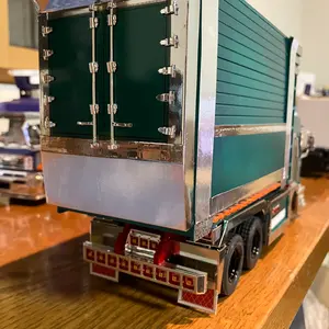 デコトラ・デカ箱ダンプ・プロフィア・1／32・完成品・プラモデル