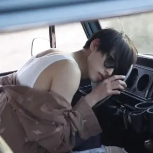 山﨑賢人 ステッカー ファンミーティング - メルカリ