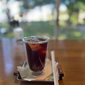 PING ツートン　ホワイトパンツ & USA ベージュパンツ PING ツートン ホワイトパンツ & USA ベージュパンツ - メルカリ