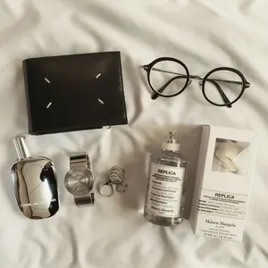 アルケミエ 辰巳蒸溜所 2本セット（金木犀・8周年記念ジン） - メルカリ