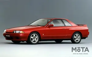トヨタクラウン トランクのダンパーセット (64530-0W120)新品 未使用