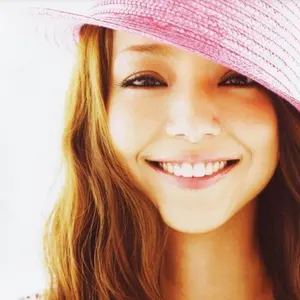 美品⭐︎安室奈美恵 LIVE STYLE 2011 CHERIE Tシャツ - メルカリ